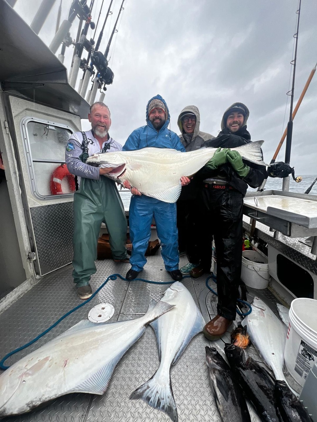 🎣 Another great day on the water with Homer Halibut Hunters!  Huge thanks to our guests for fishing with us — we can’t wait to have you back out on the boat.  Big thanks to Captain Captain Dave Townsend for a great trip! 🐟  #HomerHalibutHunters #AlaskaFishing #Homer #Halibut #CatchOfTheDay